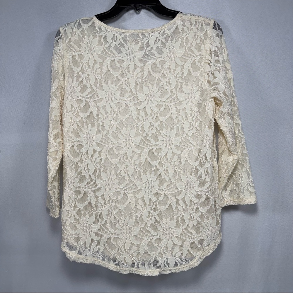Chico's Cream Floral Lace Scoop Neck 3/4 Sleeve Lined Top Size 0 Small - Picture 3 of 10
